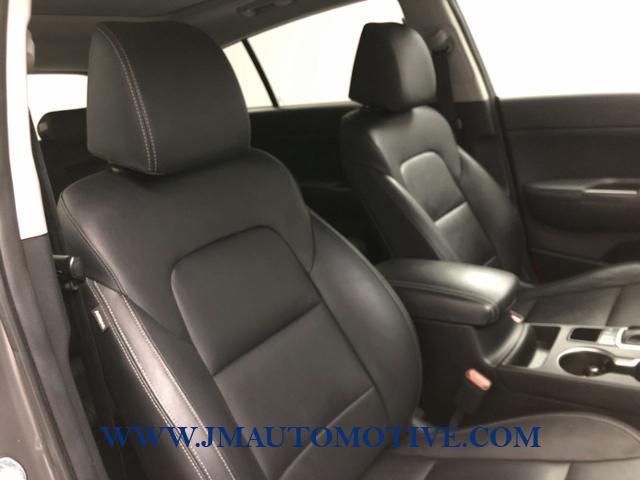 2017 Kia Sportage EX AWD, available for sale in Naugatuck, Connecticut | J&M Automotive Sls&Svc LLC. Naugatuck, Connecticut 2017 Kia Sportage EX AWD, available for sale in Naugatuck, Connecticut | J&M Automotive Sls&Svc LLC. Naugatuck, Connecticut