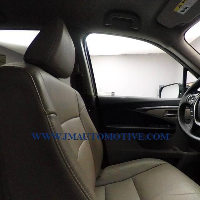 2017 Honda Pilot EX-L w/Honda Sensing AWD, available for sale in Naugatuck, Connecticut | J&M Automotive Sls&Svc LLC. Naugatuck, Connecticut 2017 Honda Pilot EX-L w/Honda Sensing AWD, available for sale in Naugatuck, Connecticut | J&M Automotive Sls&Svc LLC. Naugatuck, Connecticut