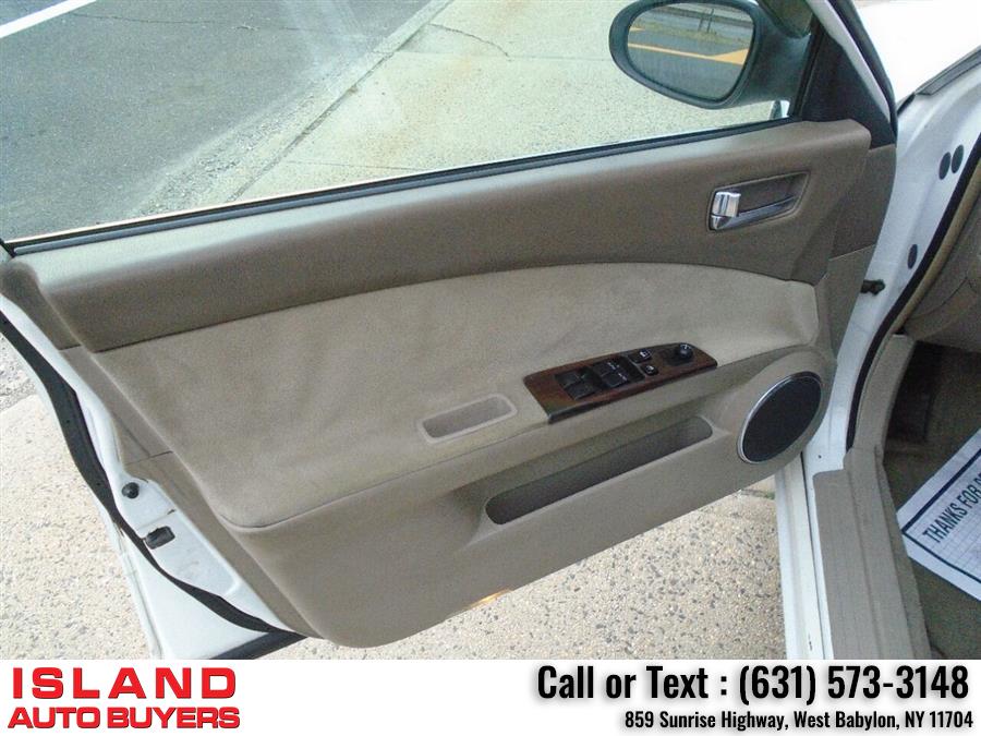 Used Nissan Altima 2.5 SL 4dr Sedan 2006 | Island Auto Buyers. West Babylon, New York Used Nissan Altima 2.5 SL 4dr Sedan 2006 | Island Auto Buyers. West Babylon, New York