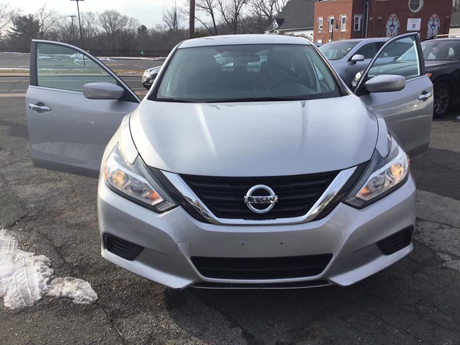 Used Nissan Altima 4dr Sdn I4 2.5 SV 2016 | Liberty Motors. Manchester, Connecticut Used Nissan Altima 4dr Sdn I4 2.5 SV 2016 | Liberty Motors. Manchester, Connecticut
