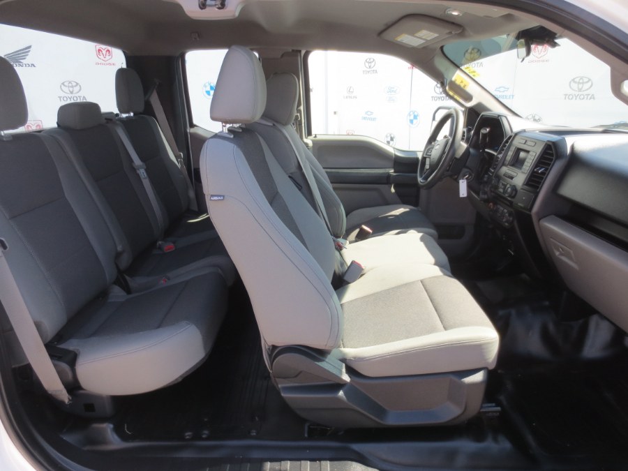 2016 Ford F-150 4WD SuperCab 145" XLT, available for sale in Santa Ana, California | Auto Max Of Santa Ana. Santa Ana, California 2016 Ford F-150 4WD SuperCab 145" XLT, available for sale in Santa Ana, California | Auto Max Of Santa Ana. Santa Ana, California