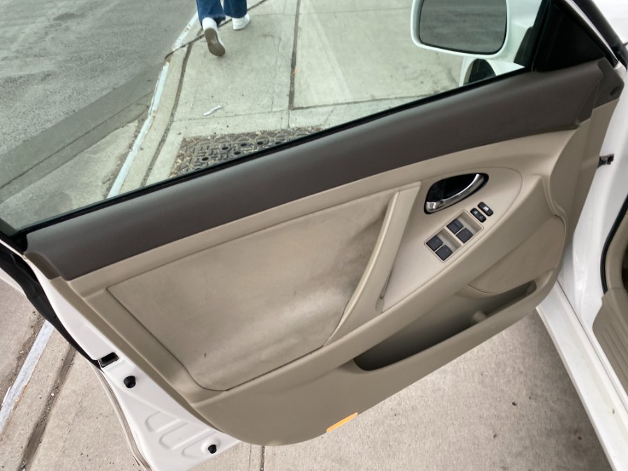 2011 Toyota Camry 4dr Sdn I4 Auto LE (Natl), available for sale in Middle Village, New York | Middle Village Motors . Middle Village, New York 2011 Toyota Camry 4dr Sdn I4 Auto LE (Natl), available for sale in Middle Village, New York | Middle Village Motors . Middle Village, New York