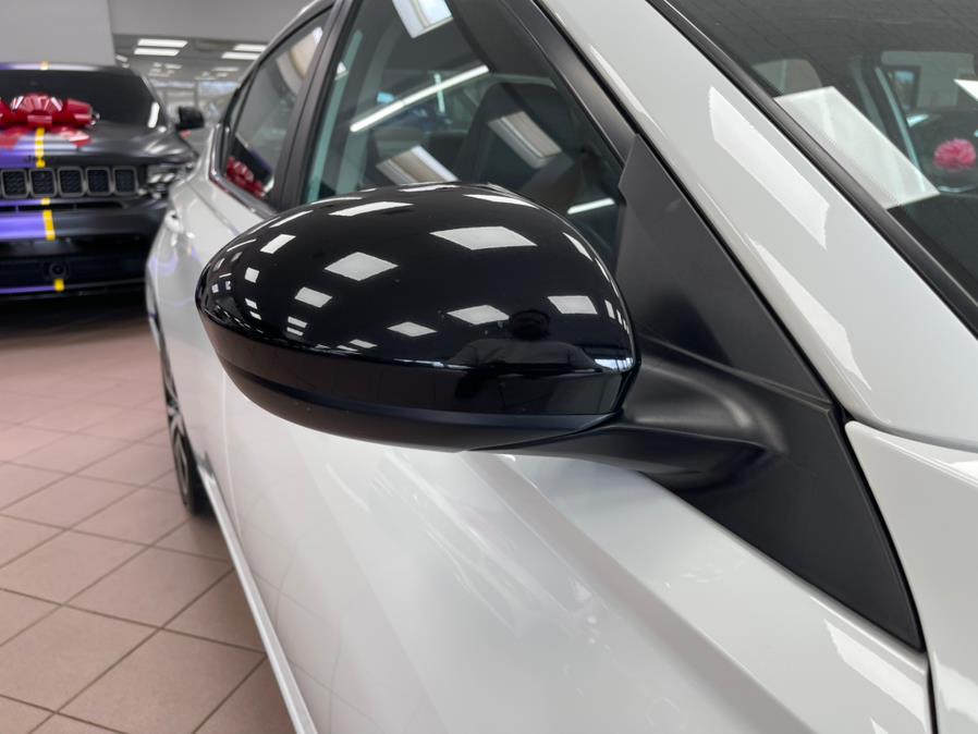 2020 Nissan Altima 2.5 SR Sedan, available for sale in Massapequa Park, New York | Power Motors East. Massapequa Park, New York 2020 Nissan Altima 2.5 SR Sedan, available for sale in Massapequa Park, New York | Power Motors East. Massapequa Park, New York
