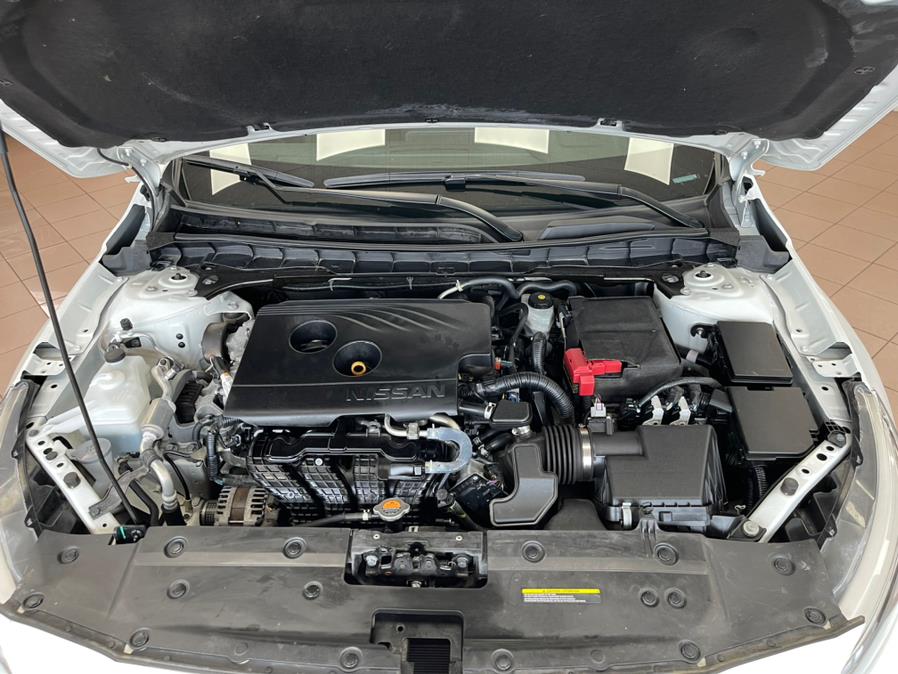 2020 Nissan Altima 2.5 SR Sedan, available for sale in Massapequa Park, New York | Power Motors East. Massapequa Park, New York 2020 Nissan Altima 2.5 SR Sedan, available for sale in Massapequa Park, New York | Power Motors East. Massapequa Park, New York