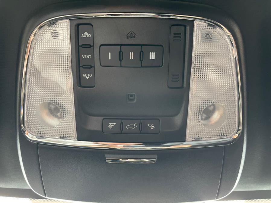 Used Jeep Grand Cherokee Limited 4x4 2019 | Power Motors East. Massapequa Park, New York Used Jeep Grand Cherokee Limited 4x4 2019 | Power Motors East. Massapequa Park, New York