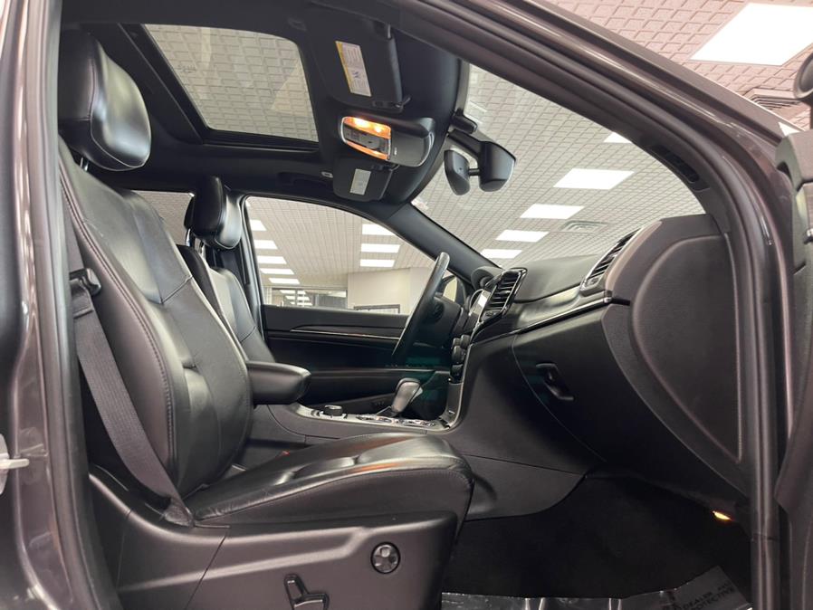 Used Jeep Grand Cherokee Limited 4x4 2019 | Power Motors East. Massapequa Park, New York Used Jeep Grand Cherokee Limited 4x4 2019 | Power Motors East. Massapequa Park, New York