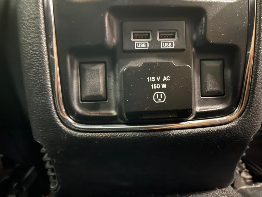 Used Jeep Grand Cherokee Limited 4x4 2019 | Power Motors East. Massapequa Park, New York Used Jeep Grand Cherokee Limited 4x4 2019 | Power Motors East. Massapequa Park, New York