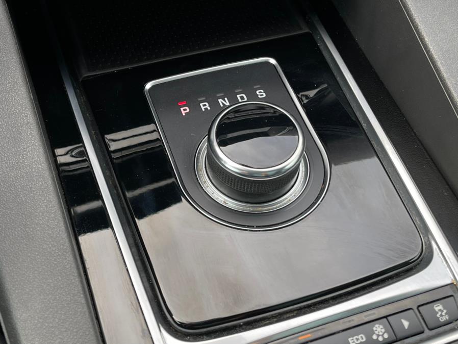 Used Jaguar F-PACE 25t Premium AWD 2019 | Champion Auto Hillside. Hillside, New Jersey Used Jaguar F-PACE 25t Premium AWD 2019 | Champion Auto Hillside. Hillside, New Jersey