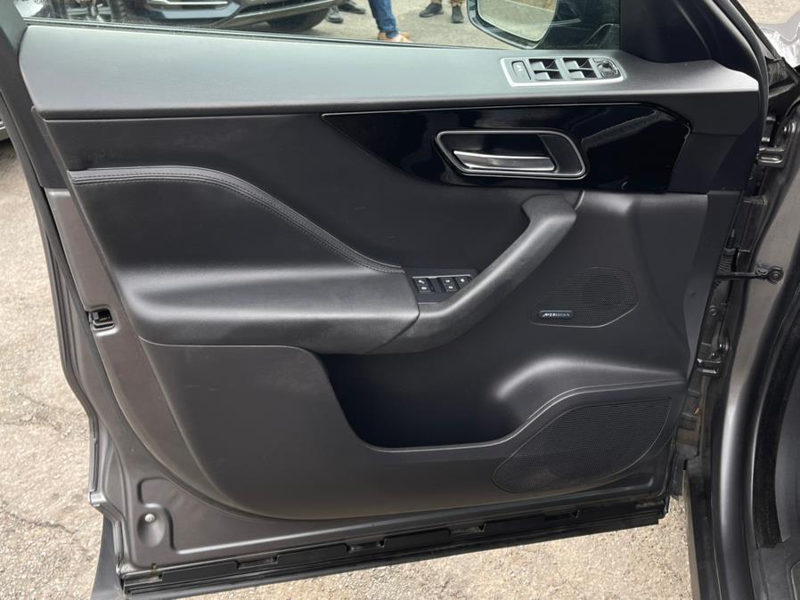 Used Jaguar F-PACE 25t Premium AWD 2019 | Champion Auto Hillside. Hillside, New Jersey Used Jaguar F-PACE 25t Premium AWD 2019 | Champion Auto Hillside. Hillside, New Jersey