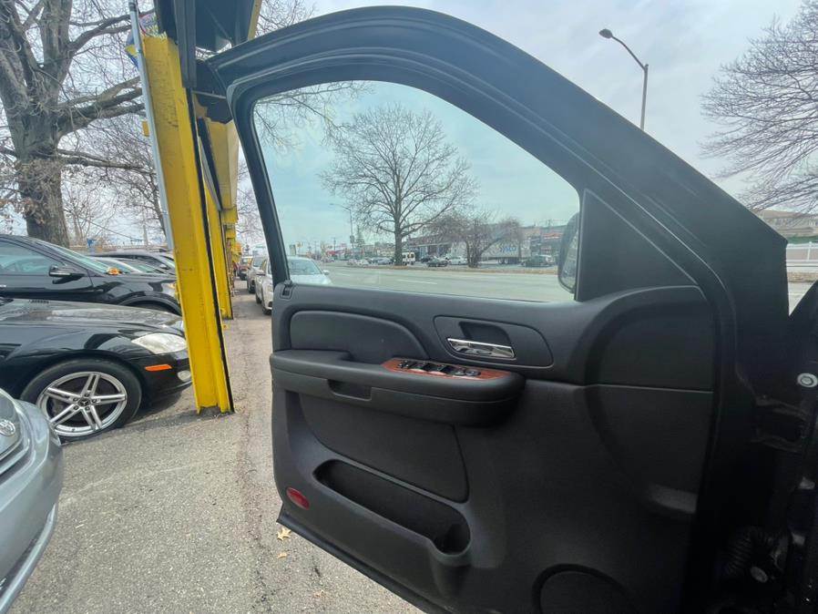 2008 GMC Yukon XL 4WD 4dr 1500 SLT w/4SB, available for sale in Elmont, New York | Sunrise of Elmont. Elmont, New York 2008 GMC Yukon XL 4WD 4dr 1500 SLT w/4SB, available for sale in Elmont, New York | Sunrise of Elmont. Elmont, New York