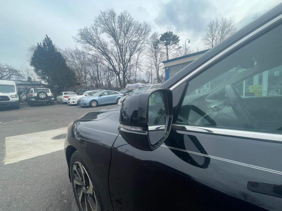 Used Honda Accord EX-L. CLEAN CARFAX! 2017 | Sunrise of Elmont. Elmont, New York Used Honda Accord EX-L. CLEAN CARFAX! 2017 | Sunrise of Elmont. Elmont, New York