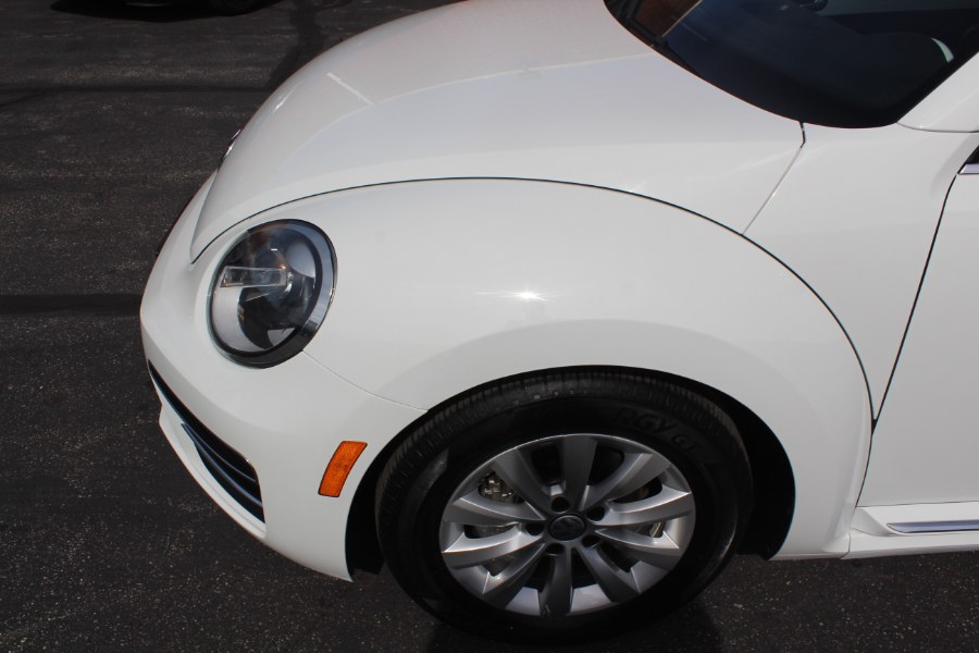 2018 Volkswagen Beetle Convertible SE Auto, available for sale in Deer Park, New York | Car Tec Enterprise Leasing & Sales LLC. Deer Park, New York 2018 Volkswagen Beetle Convertible SE Auto, available for sale in Deer Park, New York | Car Tec Enterprise Leasing & Sales LLC. Deer Park, New York
