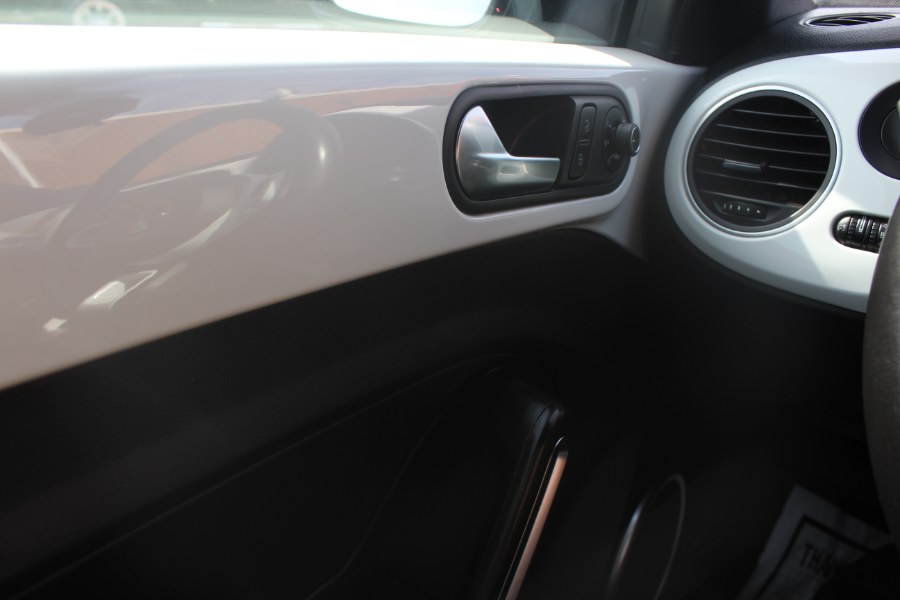 2018 Volkswagen Beetle Convertible SE Auto, available for sale in Deer Park, New York | Car Tec Enterprise Leasing & Sales LLC. Deer Park, New York 2018 Volkswagen Beetle Convertible SE Auto, available for sale in Deer Park, New York | Car Tec Enterprise Leasing & Sales LLC. Deer Park, New York