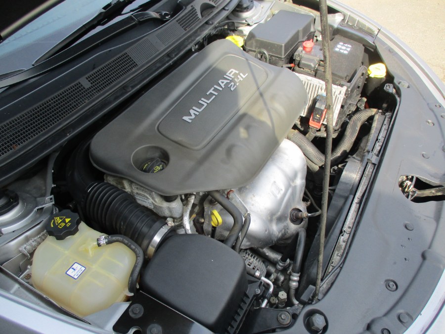 2015 Dodge Dart 4dr Sdn SXT, available for sale in Meriden, Connecticut | Cos Central Auto. Meriden, Connecticut 2015 Dodge Dart 4dr Sdn SXT, available for sale in Meriden, Connecticut | Cos Central Auto. Meriden, Connecticut