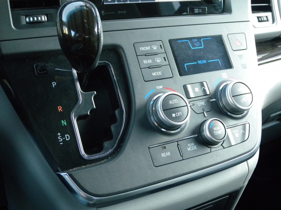 Used Toyota Sienna XLE Premium AWD 7-Passenger (Natl) 2017 | Carsbuck Inc.. Brooklyn, New York Used Toyota Sienna XLE Premium AWD 7-Passenger (Natl) 2017 | Carsbuck Inc.. Brooklyn, New York