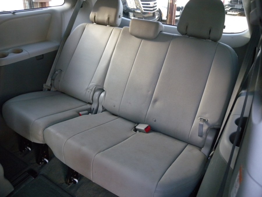 Used Toyota Sienna XLE Premium AWD 7-Passenger (Natl) 2017 | Carsbuck Inc.. Brooklyn, New York Used Toyota Sienna XLE Premium AWD 7-Passenger (Natl) 2017 | Carsbuck Inc.. Brooklyn, New York