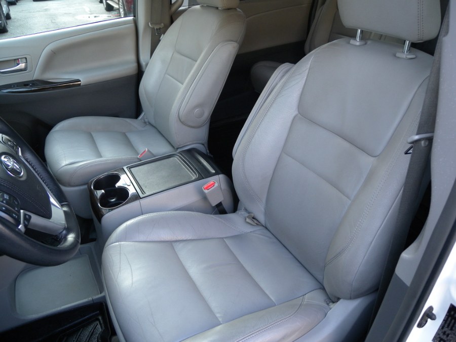 Used Toyota Sienna XLE Premium AWD 7-Passenger (Natl) 2017 | Carsbuck Inc.. Brooklyn, New York Used Toyota Sienna XLE Premium AWD 7-Passenger (Natl) 2017 | Carsbuck Inc.. Brooklyn, New York
