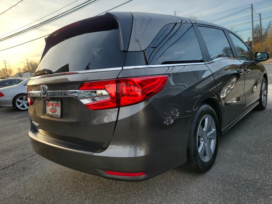 2018 Honda Odyssey EX-L w/Navi/RES Auto, available for sale in Wantagh, New York | Alpine Motors Inc. Wantagh, New York 2018 Honda Odyssey EX-L w/Navi/RES Auto, available for sale in Wantagh, New York | Alpine Motors Inc. Wantagh, New York