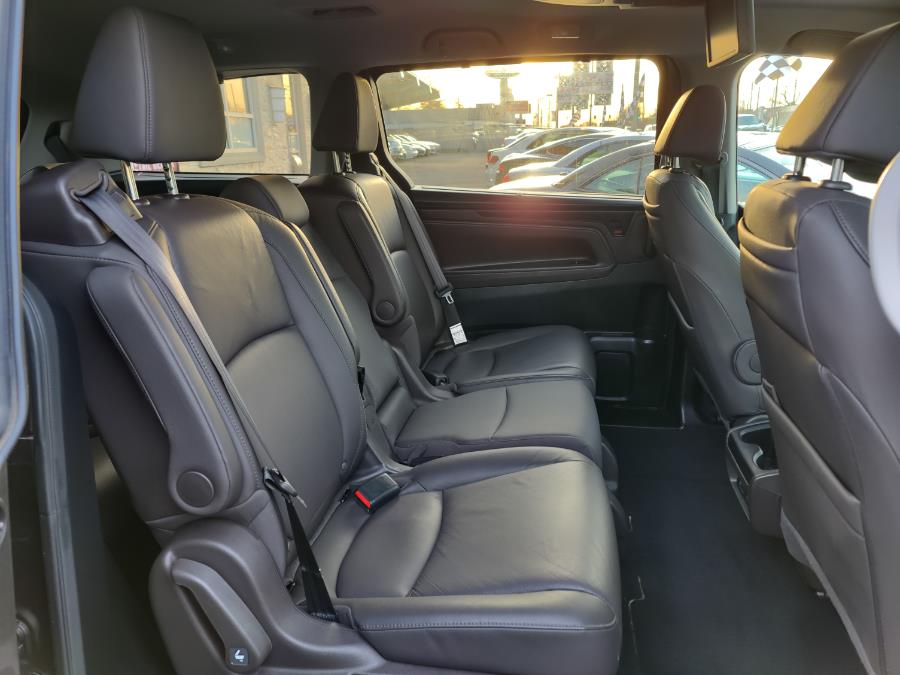 2018 Honda Odyssey EX-L w/Navi/RES Auto, available for sale in Wantagh, New York | Alpine Motors Inc. Wantagh, New York 2018 Honda Odyssey EX-L w/Navi/RES Auto, available for sale in Wantagh, New York | Alpine Motors Inc. Wantagh, New York