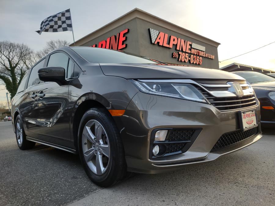 2018 Honda Odyssey EX-L w/Navi/RES Auto, available for sale in Wantagh, New York | Alpine Motors Inc. Wantagh, New York 2018 Honda Odyssey EX-L w/Navi/RES Auto, available for sale in Wantagh, New York | Alpine Motors Inc. Wantagh, New York