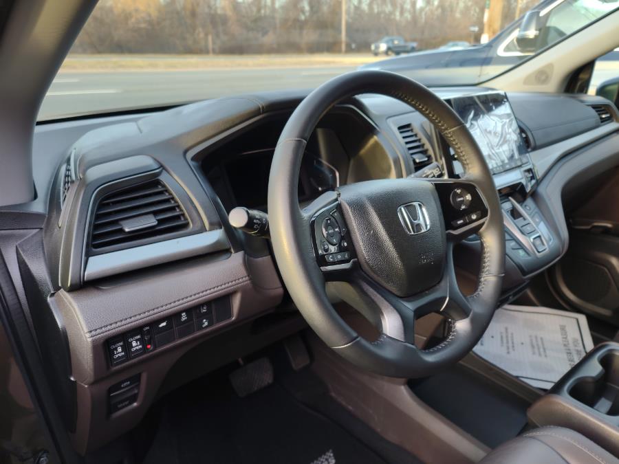 2018 Honda Odyssey EX-L w/Navi/RES Auto, available for sale in Wantagh, New York | Alpine Motors Inc. Wantagh, New York 2018 Honda Odyssey EX-L w/Navi/RES Auto, available for sale in Wantagh, New York | Alpine Motors Inc. Wantagh, New York