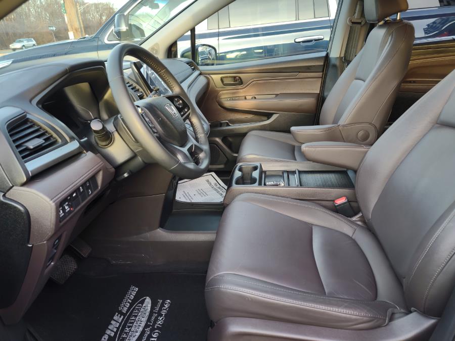 2018 Honda Odyssey EX-L w/Navi/RES Auto, available for sale in Wantagh, New York | Alpine Motors Inc. Wantagh, New York 2018 Honda Odyssey EX-L w/Navi/RES Auto, available for sale in Wantagh, New York | Alpine Motors Inc. Wantagh, New York