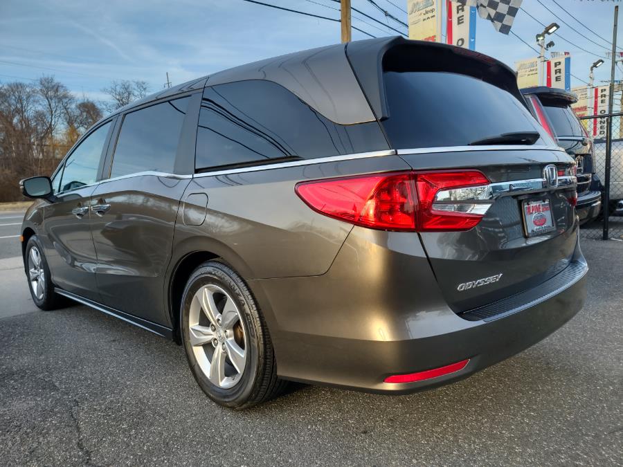 2018 Honda Odyssey EX-L w/Navi/RES Auto, available for sale in Wantagh, New York | Alpine Motors Inc. Wantagh, New York 2018 Honda Odyssey EX-L w/Navi/RES Auto, available for sale in Wantagh, New York | Alpine Motors Inc. Wantagh, New York