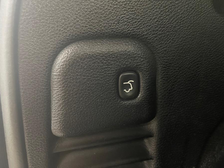 Used Jeep Grand Cherokee 4WD 4dr SRT8 2012 | Power Motors East. Massapequa Park, New York Used Jeep Grand Cherokee 4WD 4dr SRT8 2012 | Power Motors East. Massapequa Park, New York