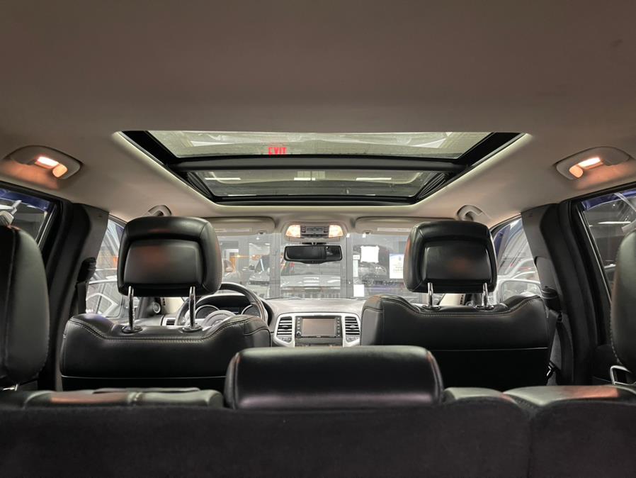 Used Jeep Grand Cherokee 4WD 4dr SRT8 2012 | Power Motors East. Massapequa Park, New York Used Jeep Grand Cherokee 4WD 4dr SRT8 2012 | Power Motors East. Massapequa Park, New York