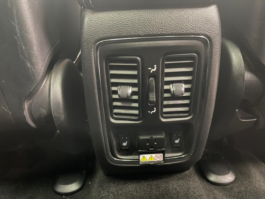 Used Jeep Grand Cherokee 4WD 4dr SRT8 2012 | Power Motors East. Massapequa Park, New York Used Jeep Grand Cherokee 4WD 4dr SRT8 2012 | Power Motors East. Massapequa Park, New York