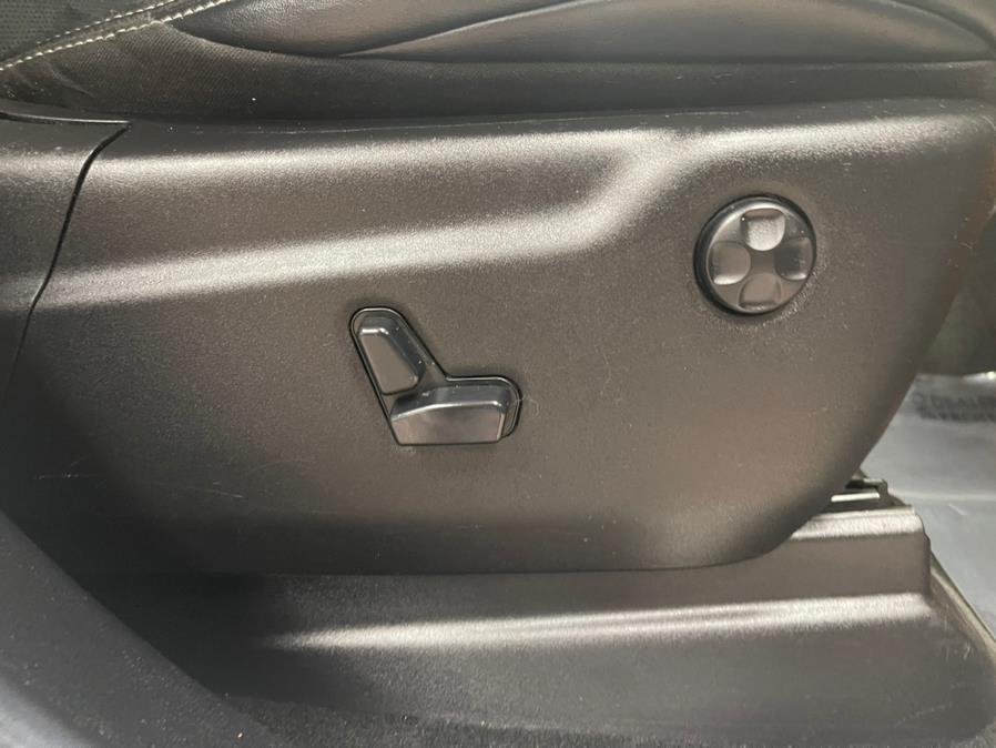 Used Jeep Grand Cherokee 4WD 4dr SRT8 2012 | Power Motors East. Massapequa Park, New York Used Jeep Grand Cherokee 4WD 4dr SRT8 2012 | Power Motors East. Massapequa Park, New York