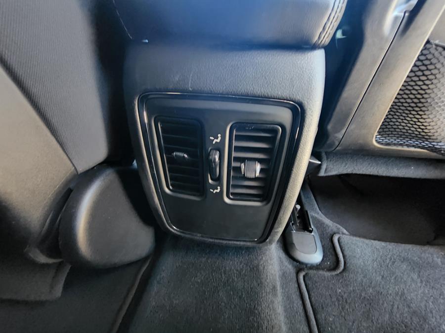 2014 Jeep Grand Cherokee 4WD 4dr Laredo, available for sale in New Britain, Connecticut | Supreme Automotive. New Britain, Connecticut 2014 Jeep Grand Cherokee 4WD 4dr Laredo, available for sale in New Britain, Connecticut | Supreme Automotive. New Britain, Connecticut