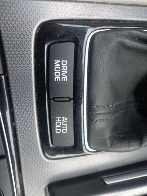 2015 Hyundai Genesis 4dr Sdn V6 3.8L AWD, available for sale in Jamaica, New York | Hillside Used Cars. Jamaica, New York 2015 Hyundai Genesis 4dr Sdn V6 3.8L AWD, available for sale in Jamaica, New York | Hillside Used Cars. Jamaica, New York
