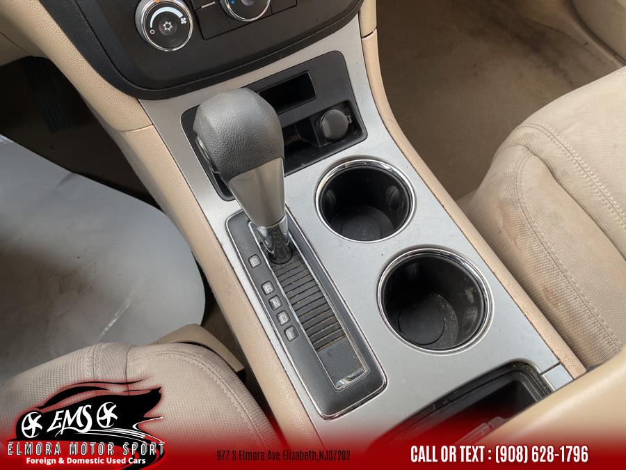 2008 Saturn Outlook FWD 4dr XE, available for sale in Elizabeth, New Jersey | Elmora Motor Sports. Elizabeth, New Jersey 2008 Saturn Outlook FWD 4dr XE, available for sale in Elizabeth, New Jersey | Elmora Motor Sports. Elizabeth, New Jersey