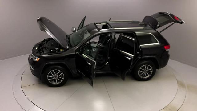 2019 Jeep Grand Cherokee Limited 4x4, available for sale in Naugatuck, Connecticut | J&M Automotive Sls&Svc LLC. Naugatuck, Connecticut 2019 Jeep Grand Cherokee Limited 4x4, available for sale in Naugatuck, Connecticut | J&M Automotive Sls&Svc LLC. Naugatuck, Connecticut