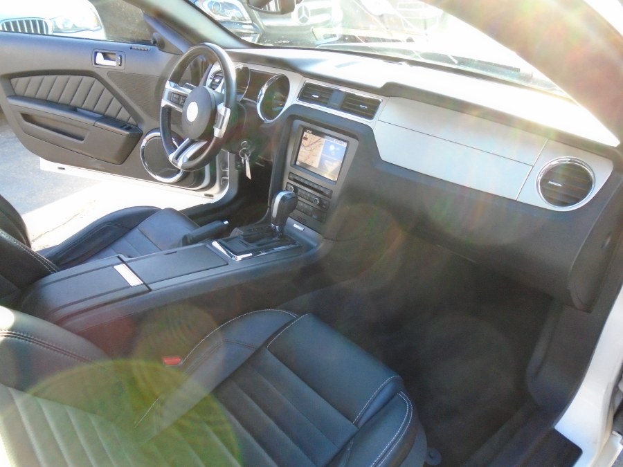 Used Ford Mustang BASE 2013 | Jim Juliani Motors. Waterbury, Connecticut