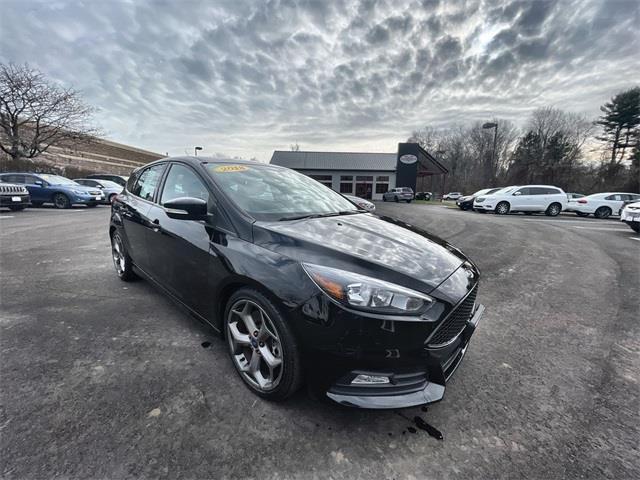 2018 Ford Focus ST, available for sale in Stratford, Connecticut | Wiz Leasing Inc. Stratford, Connecticut