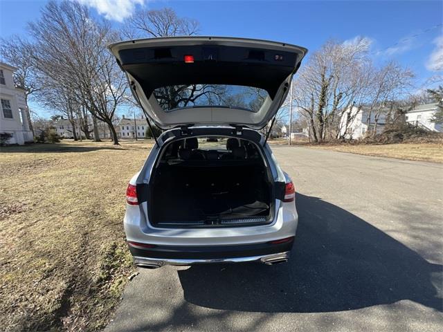 2016 Mercedes-benz Glc GLC 300, available for sale in Stratford, Connecticut | Wiz Leasing Inc. Stratford, Connecticut 2016 Mercedes-benz Glc GLC 300, available for sale in Stratford, Connecticut | Wiz Leasing Inc. Stratford, Connecticut