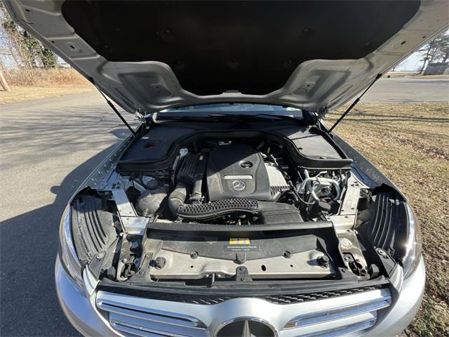 2016 Mercedes-benz Glc GLC 300, available for sale in Stratford, Connecticut | Wiz Leasing Inc. Stratford, Connecticut 2016 Mercedes-benz Glc GLC 300, available for sale in Stratford, Connecticut | Wiz Leasing Inc. Stratford, Connecticut