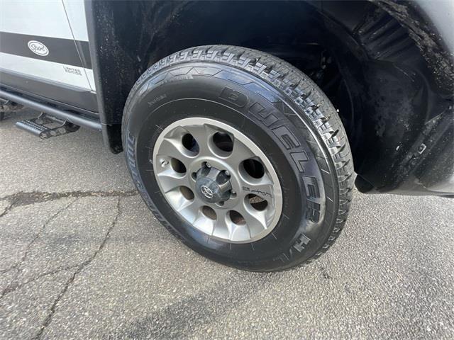 2012 Toyota Fj Cruiser Base, available for sale in Stratford, Connecticut | Wiz Leasing Inc. Stratford, Connecticut 2012 Toyota Fj Cruiser Base, available for sale in Stratford, Connecticut | Wiz Leasing Inc. Stratford, Connecticut