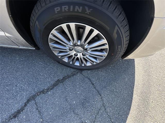 2014 Chrysler Town & Country Touring-L, available for sale in Stratford, Connecticut | Wiz Leasing Inc. Stratford, Connecticut 2014 Chrysler Town & Country Touring-L, available for sale in Stratford, Connecticut | Wiz Leasing Inc. Stratford, Connecticut