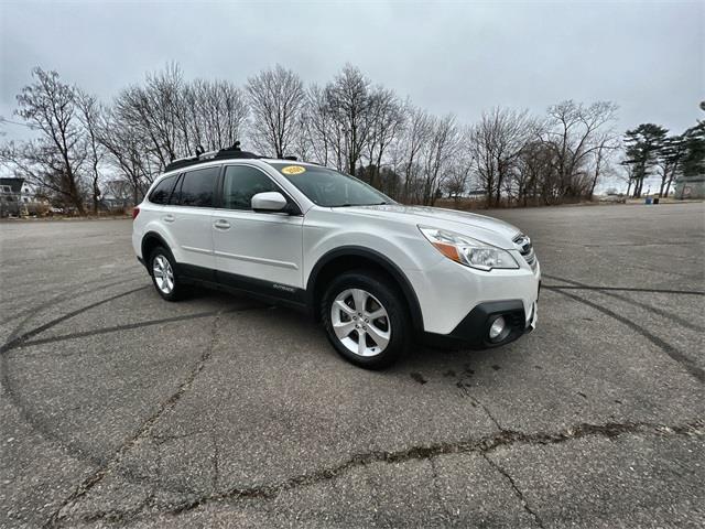 2014 Subaru Outback 3.6R, available for sale in Stratford, Connecticut | Wiz Leasing Inc. Stratford, Connecticut