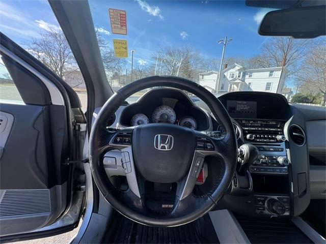 2015 Honda Pilot Touring, available for sale in Stratford, Connecticut | Wiz Leasing Inc. Stratford, Connecticut 2015 Honda Pilot Touring, available for sale in Stratford, Connecticut | Wiz Leasing Inc. Stratford, Connecticut