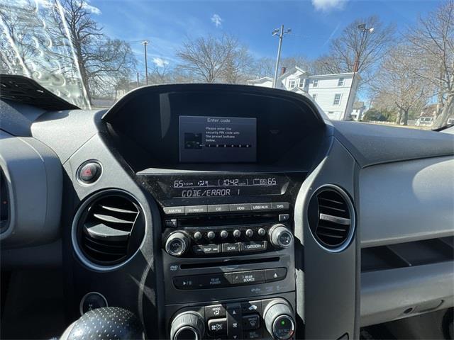 2015 Honda Pilot Touring, available for sale in Stratford, Connecticut | Wiz Leasing Inc. Stratford, Connecticut 2015 Honda Pilot Touring, available for sale in Stratford, Connecticut | Wiz Leasing Inc. Stratford, Connecticut