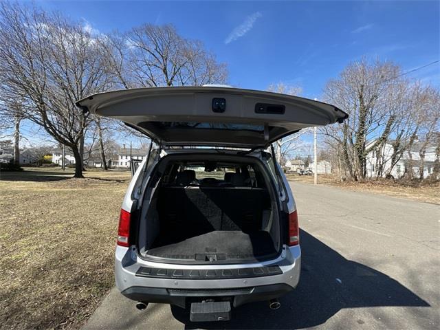 2015 Honda Pilot Touring, available for sale in Stratford, Connecticut | Wiz Leasing Inc. Stratford, Connecticut 2015 Honda Pilot Touring, available for sale in Stratford, Connecticut | Wiz Leasing Inc. Stratford, Connecticut
