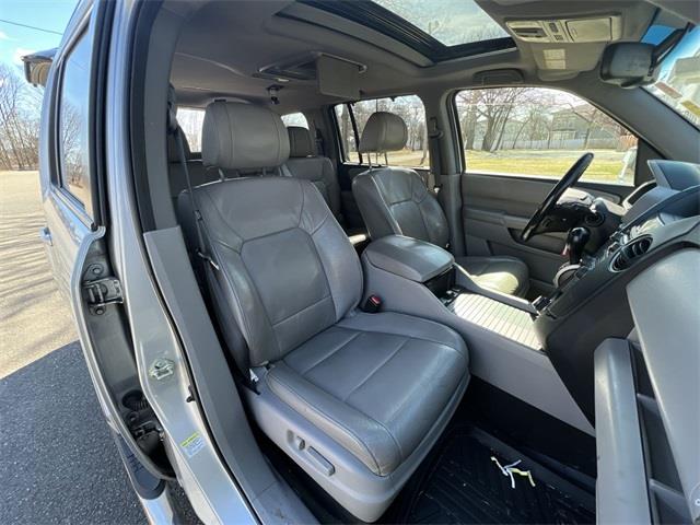 2015 Honda Pilot Touring, available for sale in Stratford, Connecticut | Wiz Leasing Inc. Stratford, Connecticut 2015 Honda Pilot Touring, available for sale in Stratford, Connecticut | Wiz Leasing Inc. Stratford, Connecticut