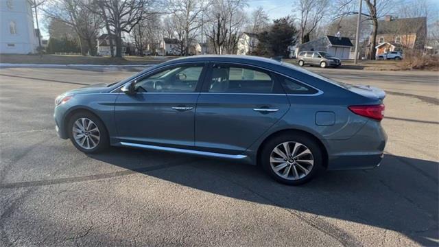 2015 Hyundai Sonata Sport, available for sale in Stratford, Connecticut | Wiz Leasing Inc. Stratford, Connecticut 2015 Hyundai Sonata Sport, available for sale in Stratford, Connecticut | Wiz Leasing Inc. Stratford, Connecticut