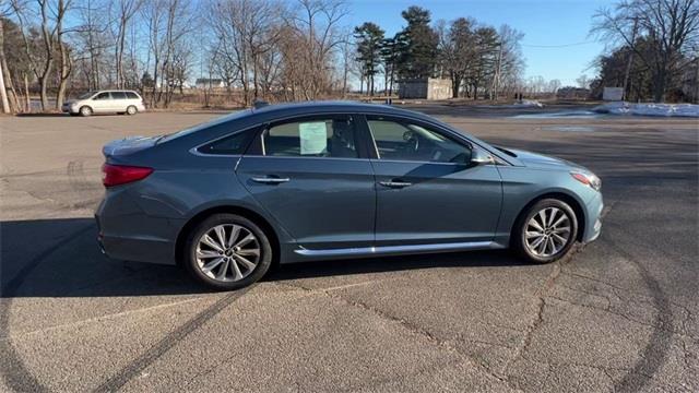 2015 Hyundai Sonata Sport, available for sale in Stratford, Connecticut | Wiz Leasing Inc. Stratford, Connecticut 2015 Hyundai Sonata Sport, available for sale in Stratford, Connecticut | Wiz Leasing Inc. Stratford, Connecticut