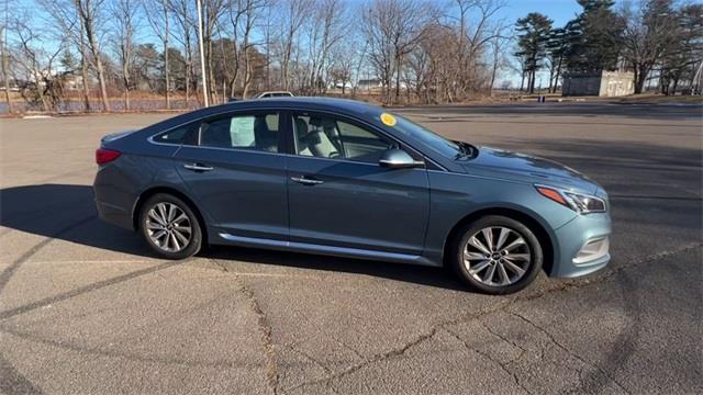 2015 Hyundai Sonata Sport, available for sale in Stratford, Connecticut | Wiz Leasing Inc. Stratford, Connecticut 2015 Hyundai Sonata Sport, available for sale in Stratford, Connecticut | Wiz Leasing Inc. Stratford, Connecticut