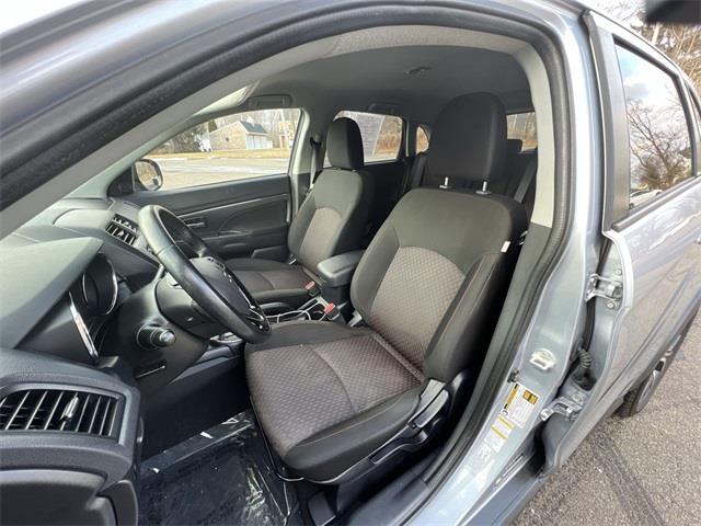 2017 Mitsubishi Outlander Sport 2.0 ES, available for sale in Stratford, Connecticut | Wiz Leasing Inc. Stratford, Connecticut 2017 Mitsubishi Outlander Sport 2.0 ES, available for sale in Stratford, Connecticut | Wiz Leasing Inc. Stratford, Connecticut